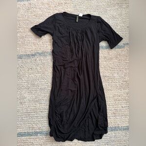 Mothers en Vogue - Maternity/nursing dress - black short sleeve
